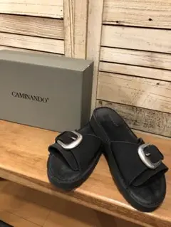CAMINANDOサンダル