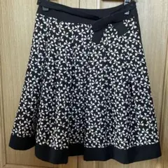《極美品》おリボン柄フレアスカート36