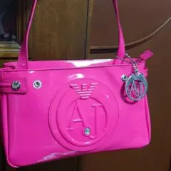 アルマーニエナメルピンク綺麗です