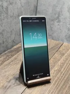 美品　SONY Xperia 10 II SOV43 SIMフリー　スマホ