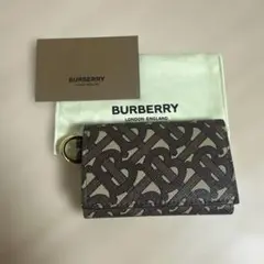 新品！！バーバリー三つ折り財布