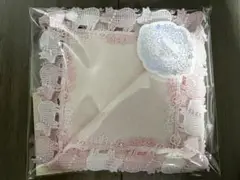 近沢レース 豚に真珠　タオルハンカチ ピンク