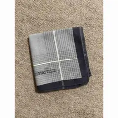PIATTELLI チェック柄ハンカチ