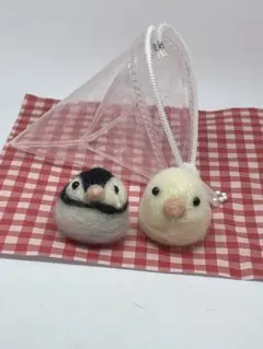 羊毛フェルト文鳥さんクリアケースチャーム