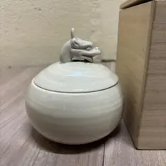 陶器製茶筒 辰の蓋付き 木箱付