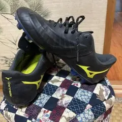 Mizuno Rebula サッカーシューズ