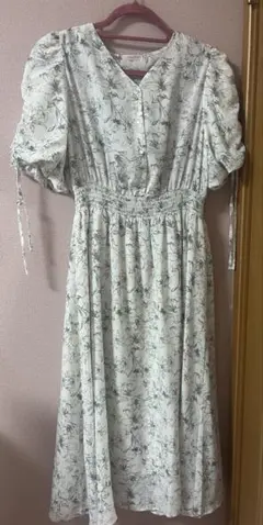 ハニーズ 花柄 袖ドロストワンピース　XL グレー