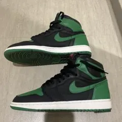 Jordan 1 Retro High OG "Black/Pine