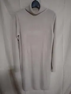 ニットワンピース タートルネック