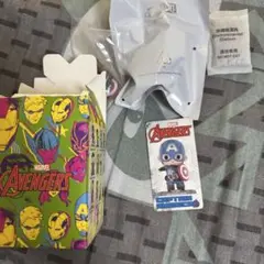 POPMARTMARVELアベンジャーズCaptainAmericaフィギュア！