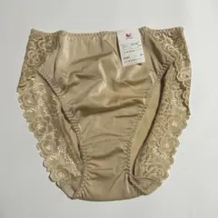 Item thumbnail for item 2ad91f75-7dcd-4e71-be11-835773d6c0f5