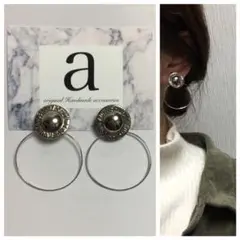 1067 2way☺︎英文字とシルバーのアンティークピアス×シルバーフープ☺︎