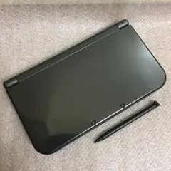 美品 Newニンテンドー3DS LL メタリックブラック