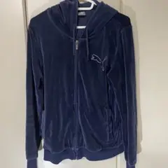 Puma ネイビーフリースパーカー