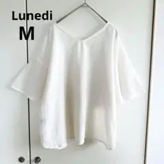 Lunedi しまむら◆ Vネック フレアブラウス(M)ホワイト　サラサラ質感