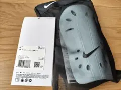 Nike シンガード M ホワイト SP0040-101