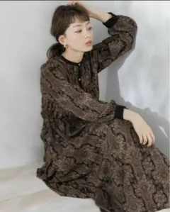URBAN RESEARCH Sonny Label ダマスクプリントワンピース