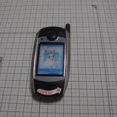 携帯電話のモックアップ　店頭展示用模型