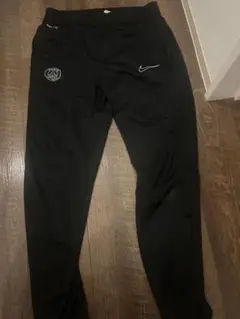 Item thumbnail for item 5ae29b3b-2a74-43b8-a1b1-3045818a3625