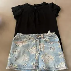 黒Tシャツ 花柄デニムスカート セット