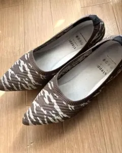 UNFILO steppi ポインテッド 23.5cm