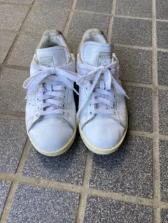 adidasスタンスミス23.5