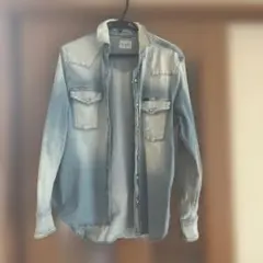 デニムシャツ