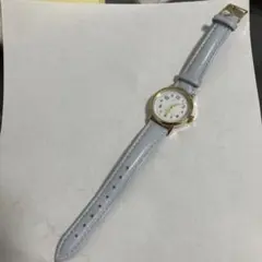 腕時計　淡いブルー　ほぼ未使用