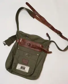 DIESEL ミリタリーショルダーバッグ　異素材　ロゴ キャンバス