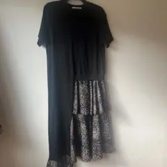 黒ワンピース　アシンメトリー