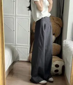 ダークグレー ワイドパンツ
