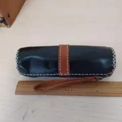 レザー製ジッパーポーチ 黒茶・筆記用具入れ・メガネ入れ
