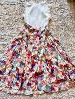 アーモワールカプリスの花柄フレアーロングスカート