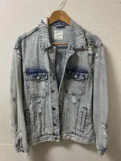 Bershka ダメージデニムジャケット