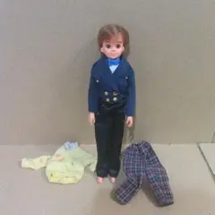 Item thumbnail for item 650fa1e9-c6a9-40fd-a15c-adecccd965a8