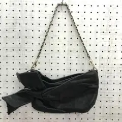 Item thumbnail for item 5e420d2e-b8b3-46d6-af95-474398796f64