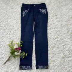 アクシーズファムaxes femme　刺繍入りデニムパンツ　ストレッチ　L