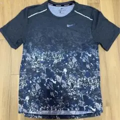 ナイキ ランニングTシャツ Sサイズ