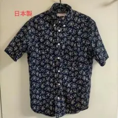 花柄ネイビー半袖シャツ