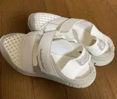 Item thumbnail for item efd77b9f-b36c-49e1-ba32-d69ff2713155