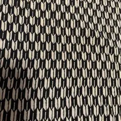 正絹ちりめん　約36×158 オフ白×黒　矢絣　矢羽根模様　古典文様　長め多量