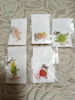 キューピー　ヤサイな仲間たち アクリルチャーム非売品　 新品未開封