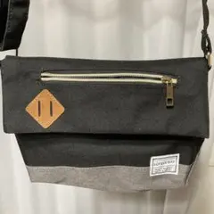 ショルダーバッグ 黒 グレー