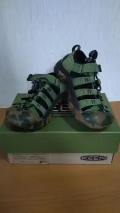 KEEN 迷彩柄サンダル　17cm