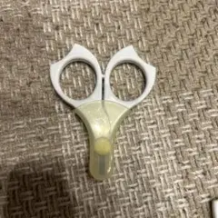 赤ちゃん　新生児　爪切り　ピジョン　保護ケース付き