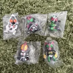 待ちぼうけ仮面ライダーの場面　フォーゼ、ディケイド、ダブル、オーズ、ファイズ