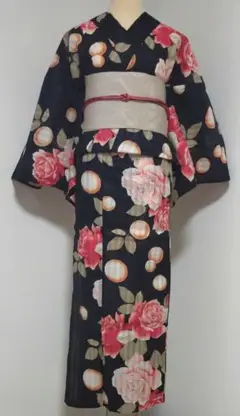 【No.114】アンティーク風薔薇柄　浴衣　未使用美品