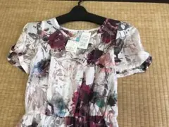 ☆新品☆IKUKO☆フラワープリントワンピース