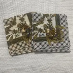 新品⭐️DAKS チェック柄ハンカチ 2枚セット　レディース