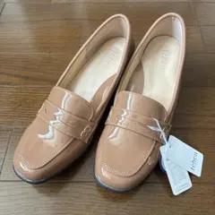 テーン　tehen ベージュ ローファー 23.5サイズ